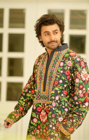 Farhan Saeed and Mamiya Shajaffar talking about relationships in a recent talk show.