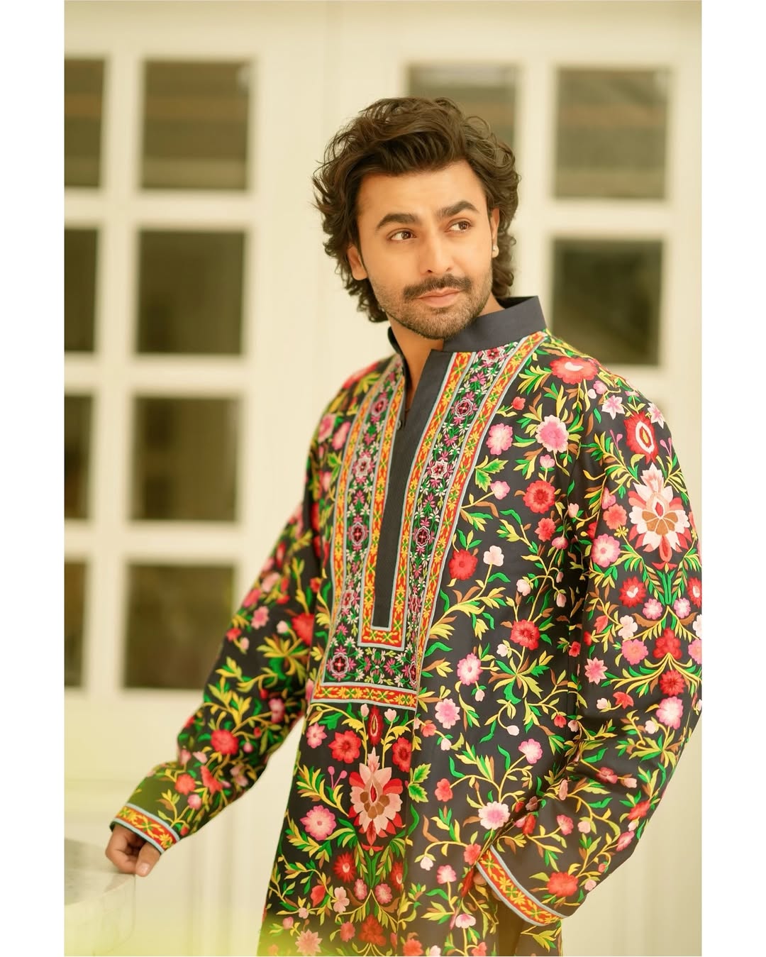 Farhan Saeed and Mamiya Shajaffar talking about relationships in a recent talk show.