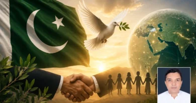 Muhammad Imran Hasni presenting an analysis on Pakistan's diplomatic peace efforts in the Middle East and Pak-Iran relations.