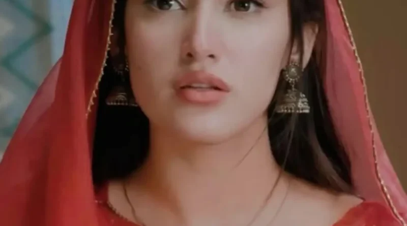 پاکستانی اداکارہ سحر ہاشمی ڈرامہ زنجیریں اور شیدائی کے رومانوی مناظر پر تنقید کی زد میں
