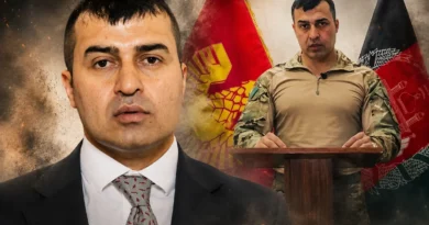 "سابق افغان جنرل سمیع سادات فوجی وردی میں افغانستان کے پرچم کے ساتھ، دوسری طرف طالبان اور دیگر گروہوں کا عکس، خبر تھمب نیل"